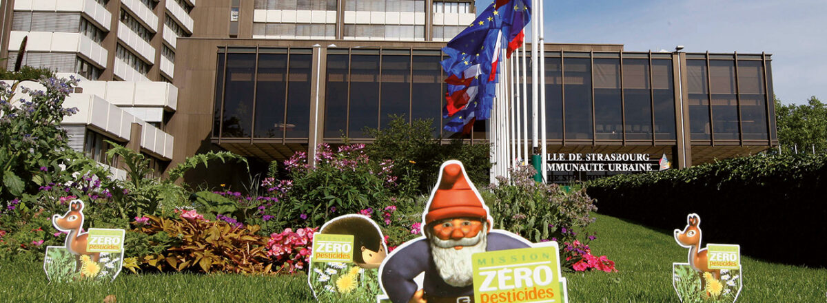 Campagne de communication "Mission Zéro Pesticide" à Strasbourg au début des années 2010.